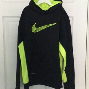 Nike therma-fit hooded sweatshirt
